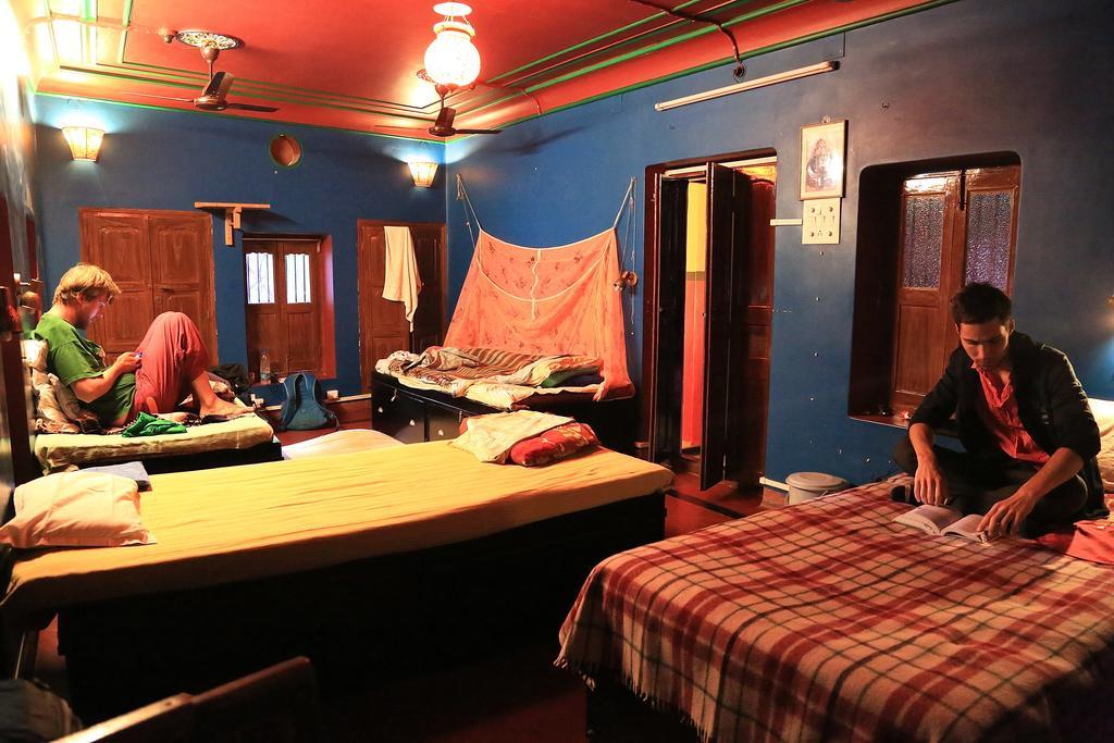 Ram Bhawan Residency Apartment Varanasi Bilik gambar